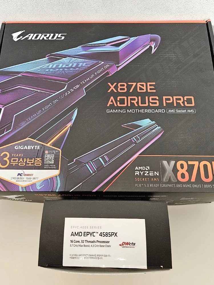 AMD EPYC 4585PX 9070XT 데스크탑 본체 이미지