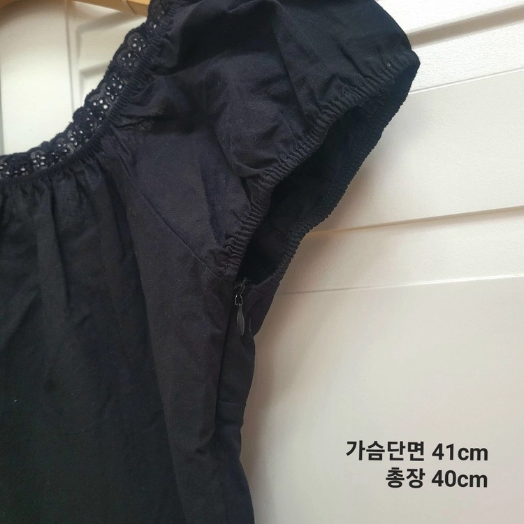 (새제품) 미니 크롭 블라우스 블랙 이미지