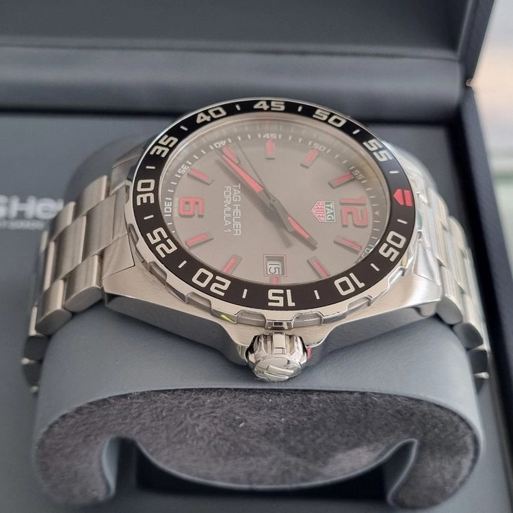 태그호이어 포뮬러1 43mm 쿼츠 WAZ1018(2021년식) 이미지