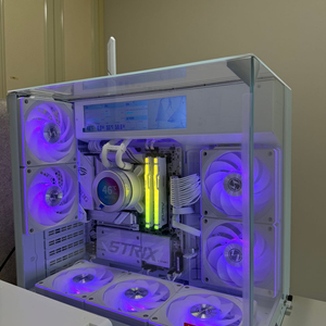 9800x3d 리안리 화이트 반본체 시스템 팝니다. 이미지