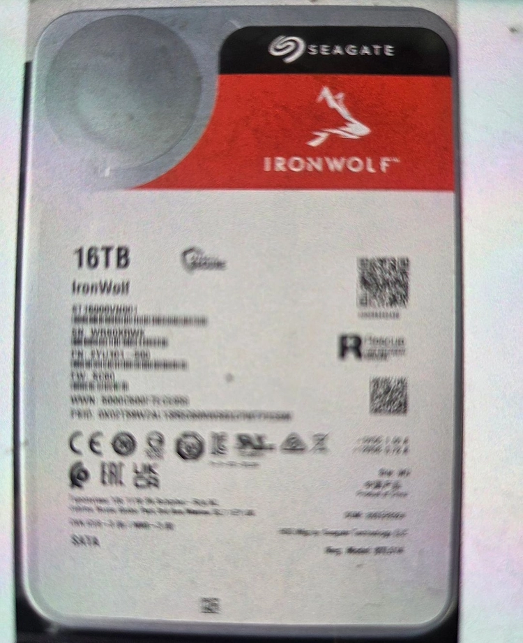 씨게이트 IRONWOLF 16T ST16000VN001+ 테라마스터 F4-424 NAS 나스장비 이미지