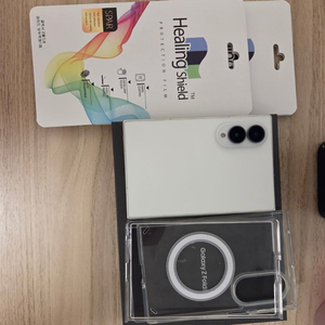 갤럭시 Z 폴드8 크림 512GB 자급제 팝니다(개인)(삼케플 가능) 이미지