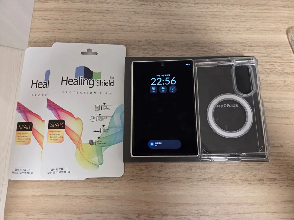 갤럭시 Z 폴드8 크림 512GB 자급제 팝니다(개인)(삼케플 가능) 이미지