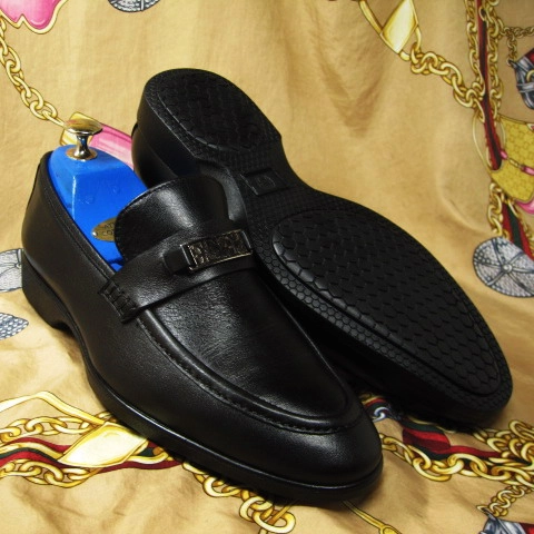 독일명품 아이그너 블랙 카프스킨 로고메탈 컴포트 로퍼 250 이미지