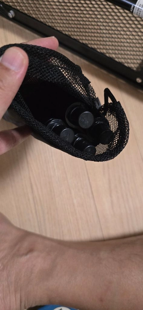카즈미 사각난로메쉬 캠핑테이블 이미지