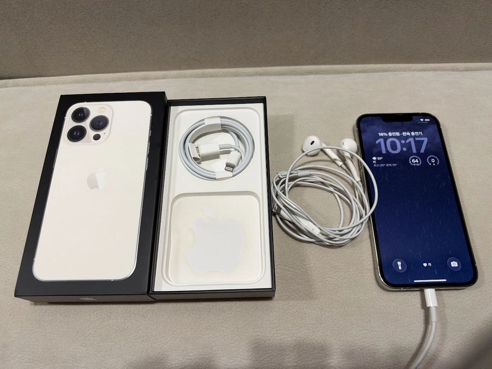 아이폰13프로 512GB S급 실버 색상 이미지