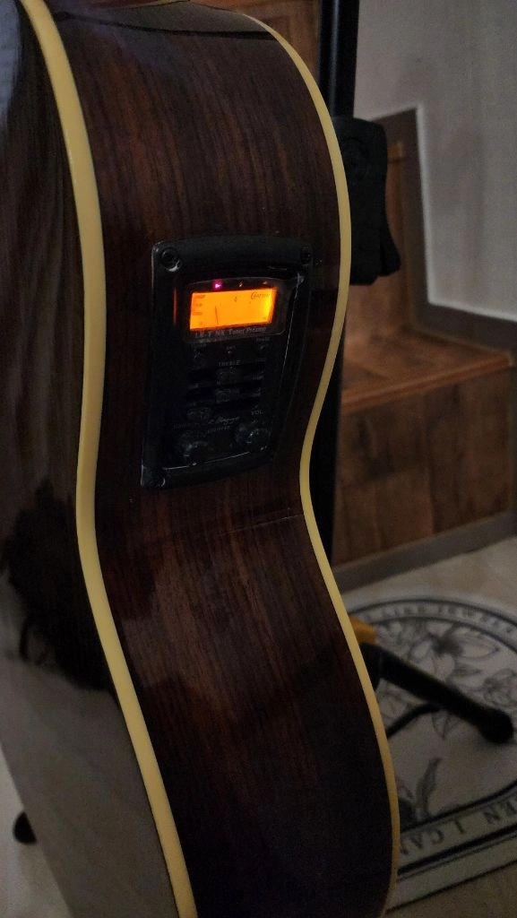 크래프터 kce-250plus 클래식기타 이미지