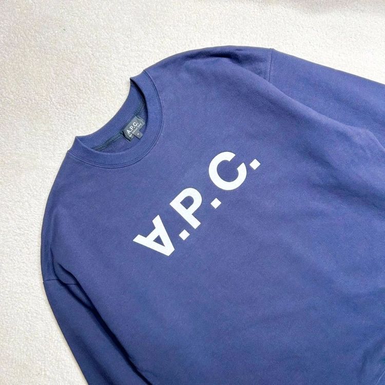 아페쎄 VPC 벨벳 로고 맨투맨 이미지