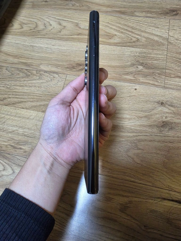 갤럭시 울트라s22 256기가 블랙 자급제 이미지