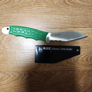 캠핑 나이프 이미지