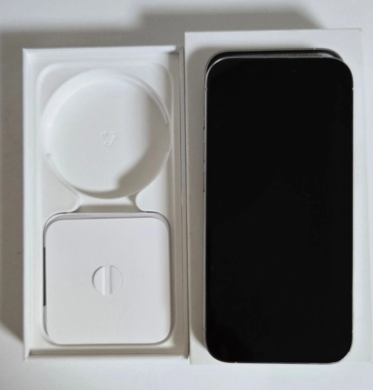 아이폰 15 프로 256gb 화이트 이미지