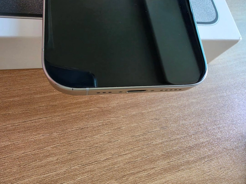 아이폰 15 프로 256gb 화이트 이미지