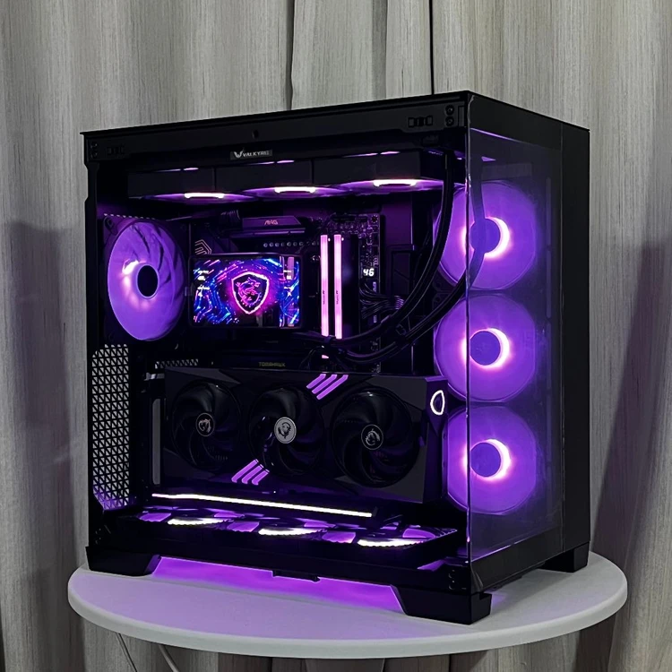 9800X3D 5080 MSI 게이밍 트리오 고사앙 게이밍 컴퓨터 이미지