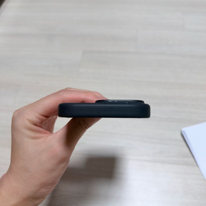 Apple 정품 iPhone 16 Pro MagSafe 실리콘 케이스 블랙 이미지