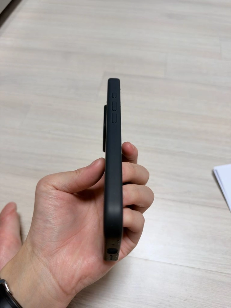 Apple 정품 iPhone 16 Pro MagSafe 실리콘 케이스 블랙 이미지