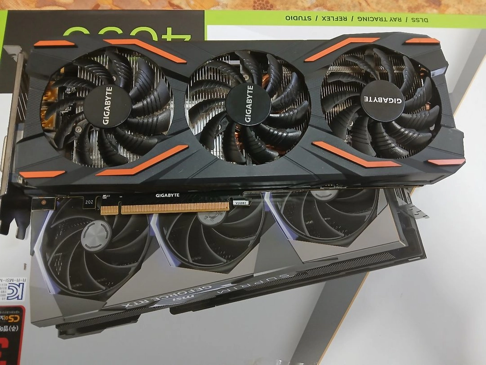 그래픽카드 GTX1080 - 안심되는 중고거래