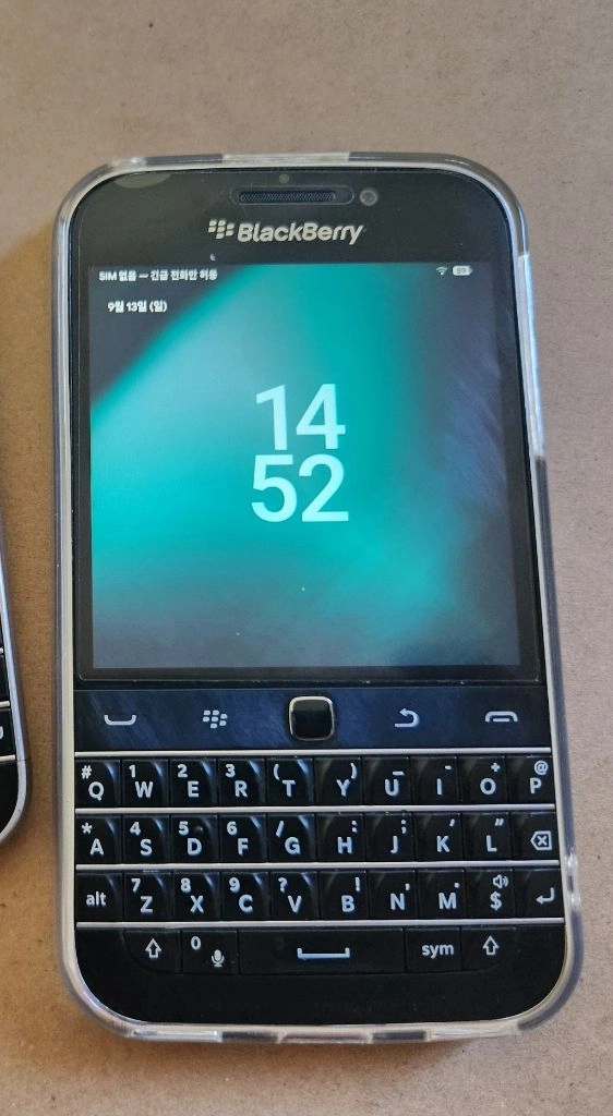 블랙베리 Q25 + Q20 이미지