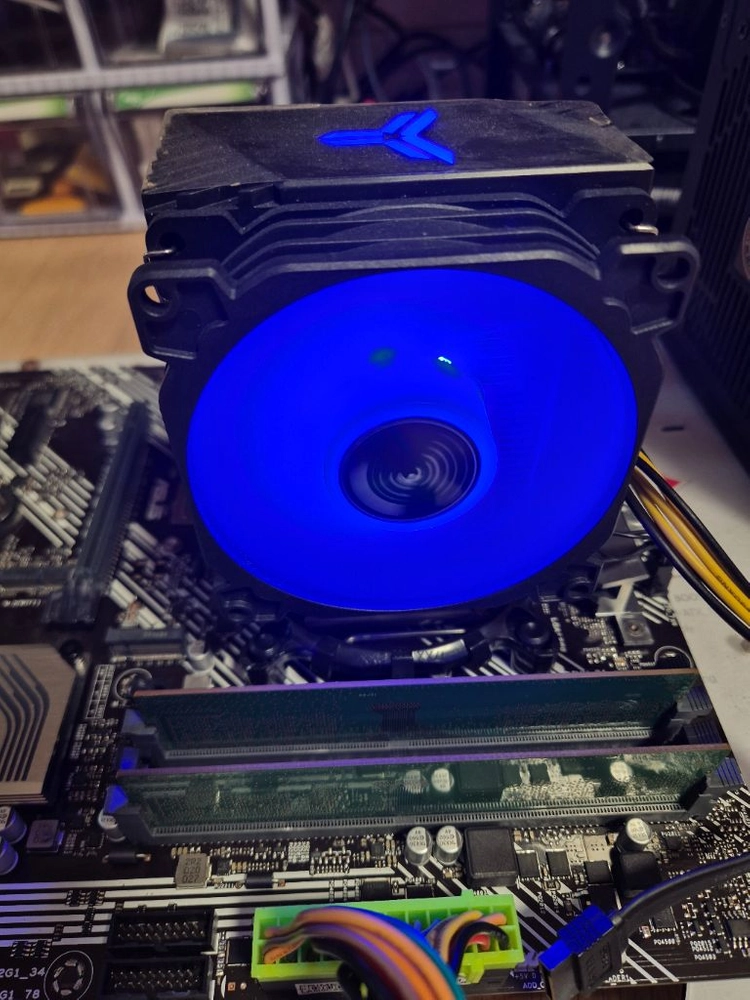 i5 10600k z490 ddr4 16g 세트 팝니다 이미지