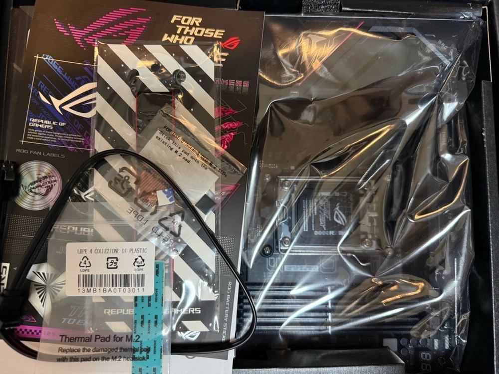 ROG STRIX B650E-E게이밍 WIFI 메인보드 이미지