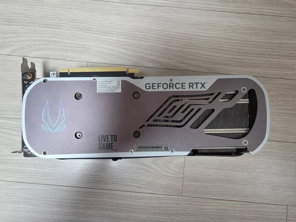 조택 RTX 4070TI Trinity oc 이미지