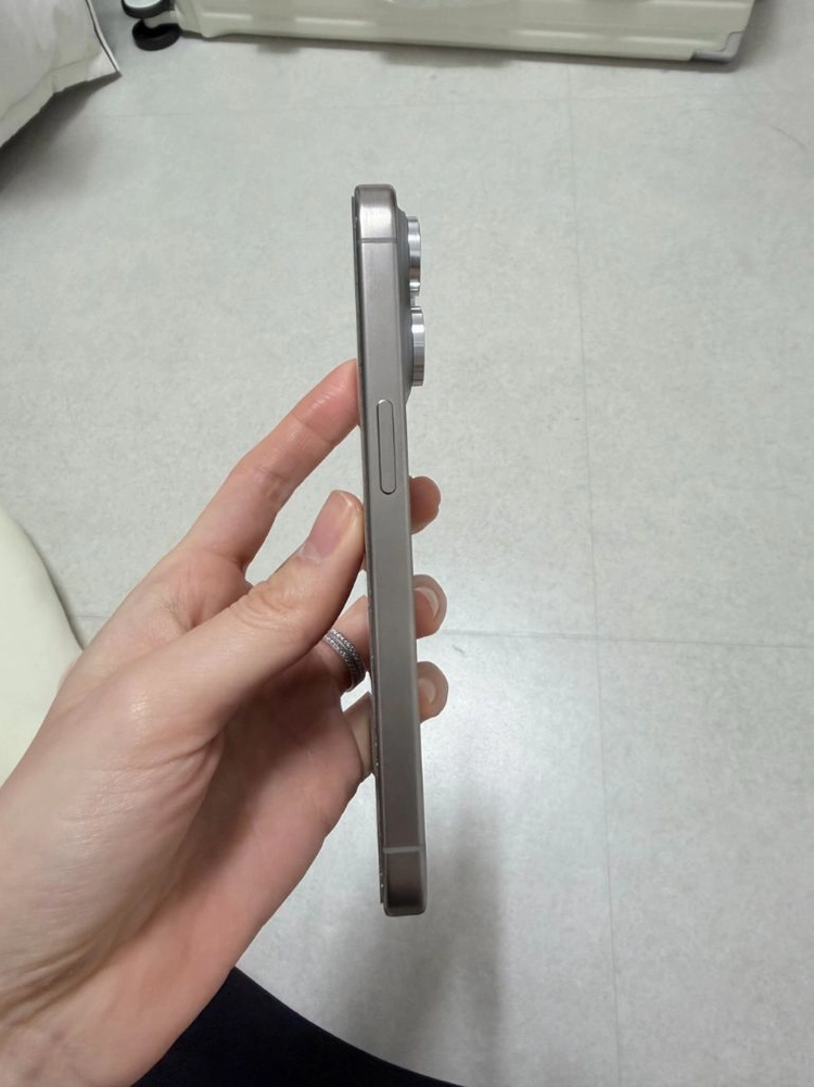 아이폰 15 pro 256g 내추럴티타늄 이미지