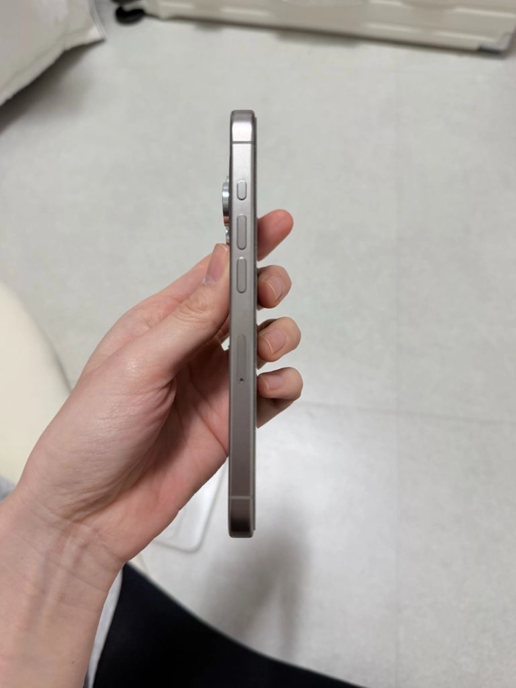 아이폰 15 pro 256g 내추럴티타늄 이미지