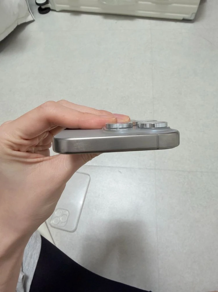 아이폰 15 pro 256g 내추럴티타늄 이미지