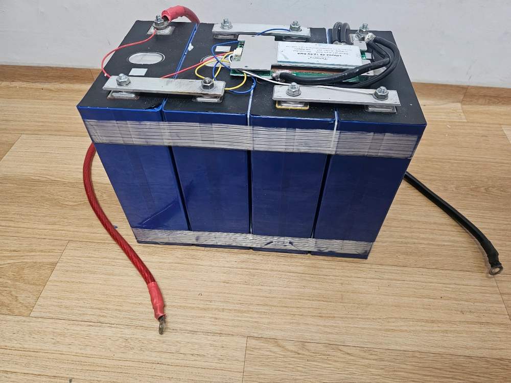 인산철 배터리 12.8V 280AH 이미지