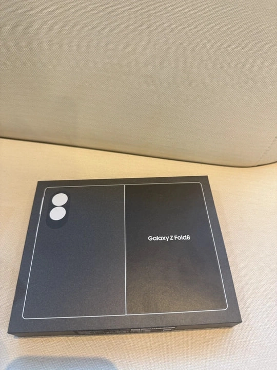 갤럭시 Z 폴드8 256 GB 자급제 미개봉 상품 그라파이트 - 안심되는 중고거래