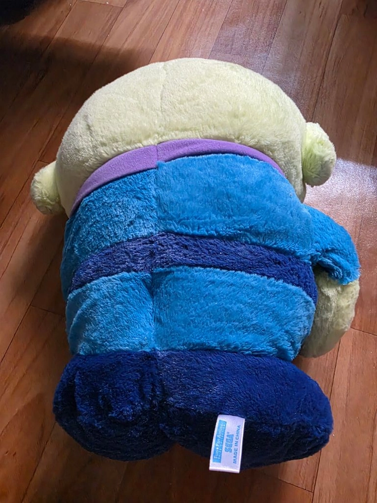 하트 안고있는 알린 인형 이미지