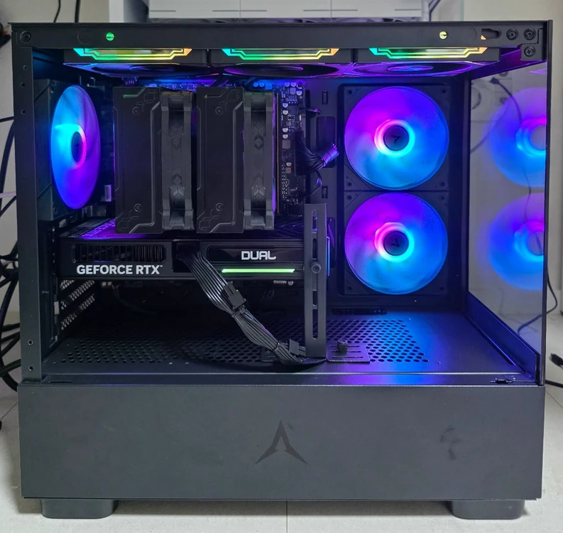 라이젠 9600X , RTX 5060Ti 컴퓨터 팜 이미지