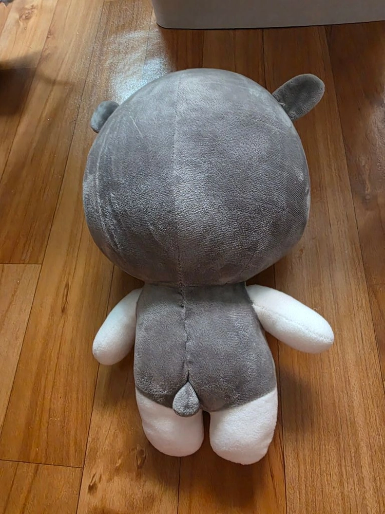 회색 토토로풍 캐릭터 인형 이미지