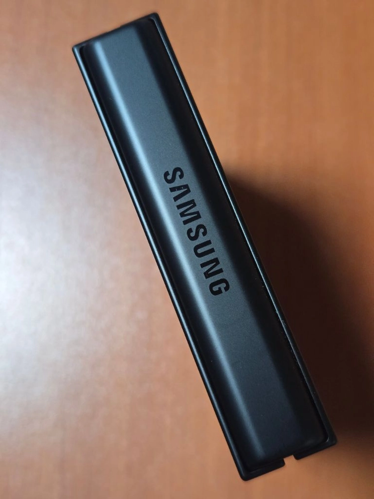 갤럭시 Z플립7 FE 256GB 블랙 이미지