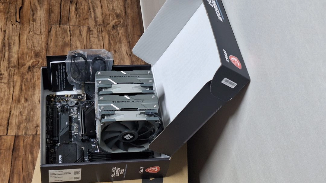 13600K + MSI MAG B660M ddr5 박격포 쿨러셋 이미지