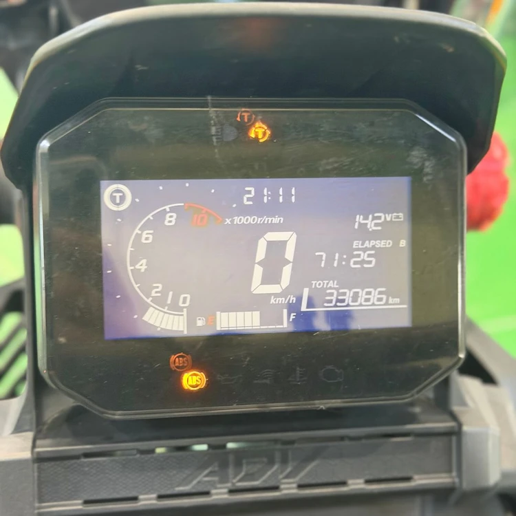 혼다 adv350 23년식 3만키로 배달셋팅 스쿠터 저렴하게 판매합니다 이미지