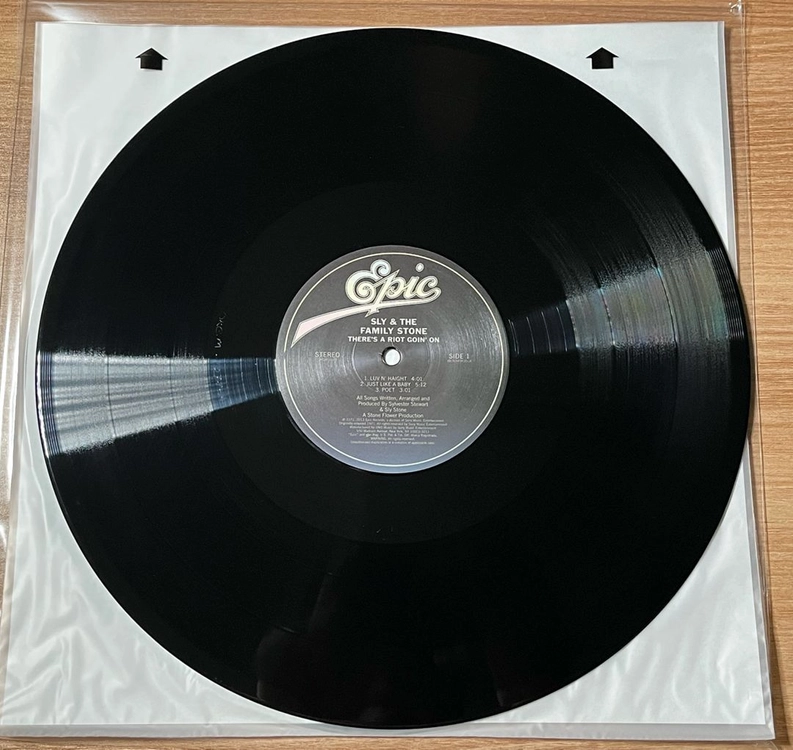 슬라이 앤 더 패밀리 스톤 Theres a Riot Goin On LP Vinyl 이미지