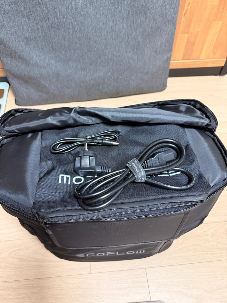 에코플로우 DELTA 2 + 정품 220W 양면 태양광 패널 풀세트 (실사용 1~2회) 이미지