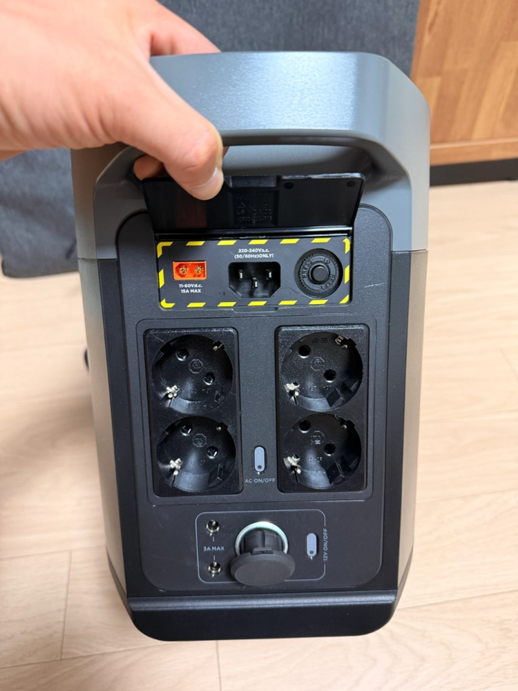 에코플로우 DELTA 2 + 정품 220W 양면 태양광 패널 풀세트 (실사용 1~2회) 이미지