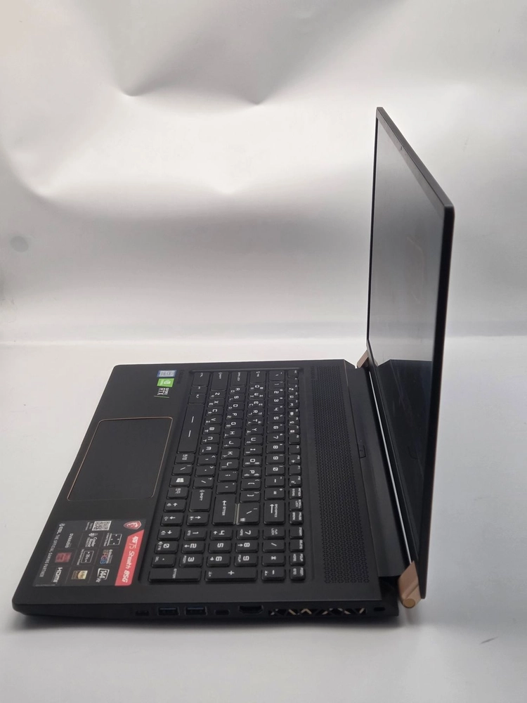 [최저가]MSI 17인치 게이밍노트북 GS75(i7-8th/2080/램32GB) 이미지