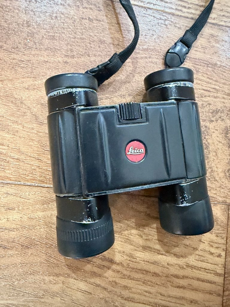 라이카 8x20 쌍안경 이미지