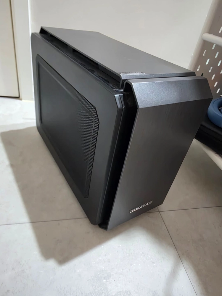 ITX 게이밍 데스크탑 - 5700X3D + ROG STRIX B450-I + DDR4 32GB + SSD 총3TB 이미지