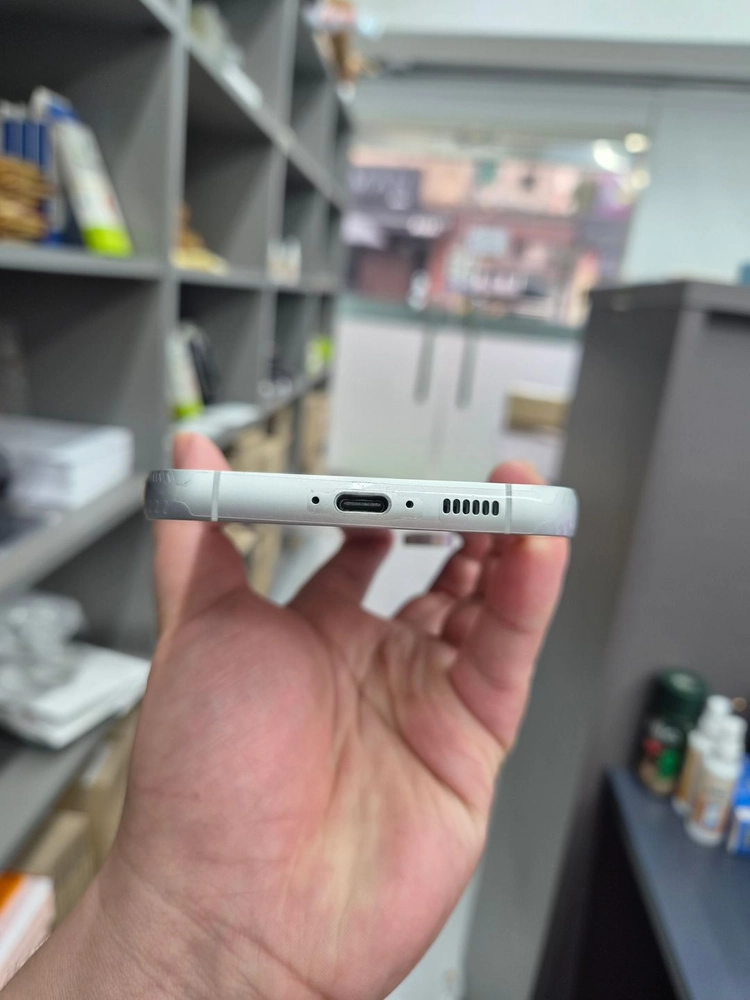 갤럭시 S23 FE 화이트 256G(필름/케이스) 이미지