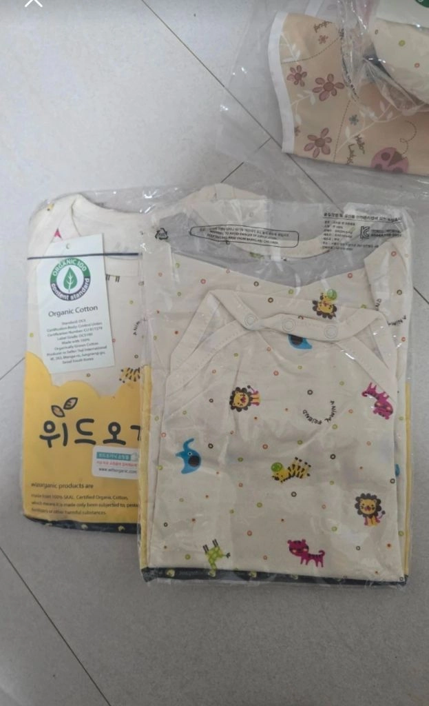 새상품) 위드오가닉 우주복,속싸개,짱구베게,침받이,턱받이 일괄 이미지