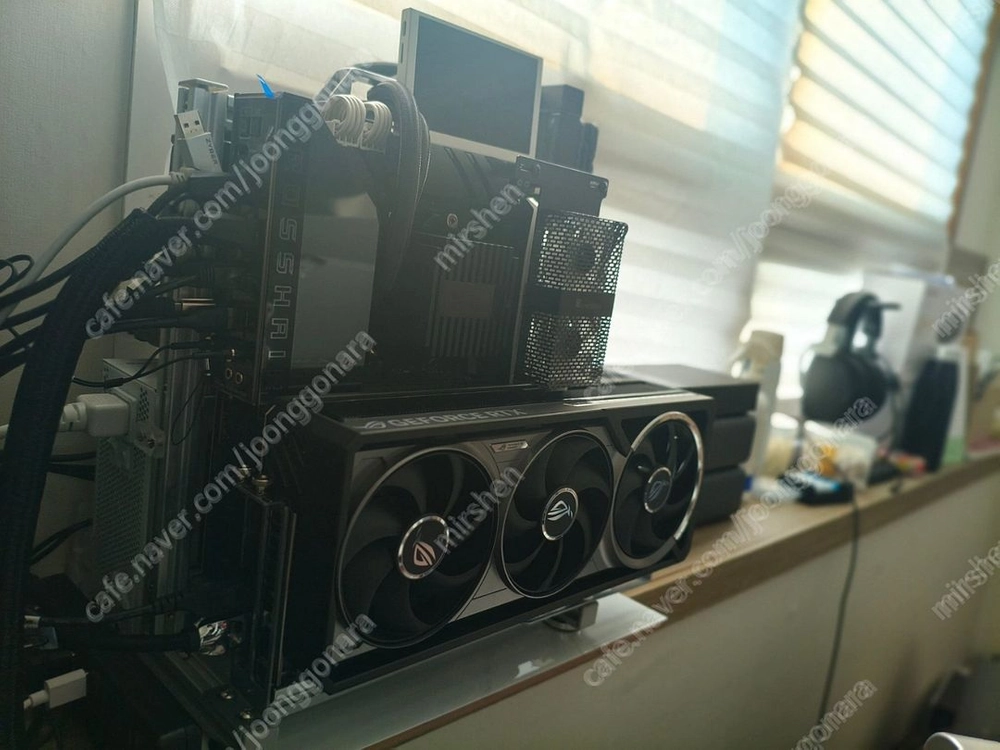ASUS ROG Astral 5090 팝니다 이미지