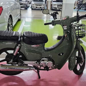 혼다 슈퍼커브 110cc 올리브그린 25년식 이미지