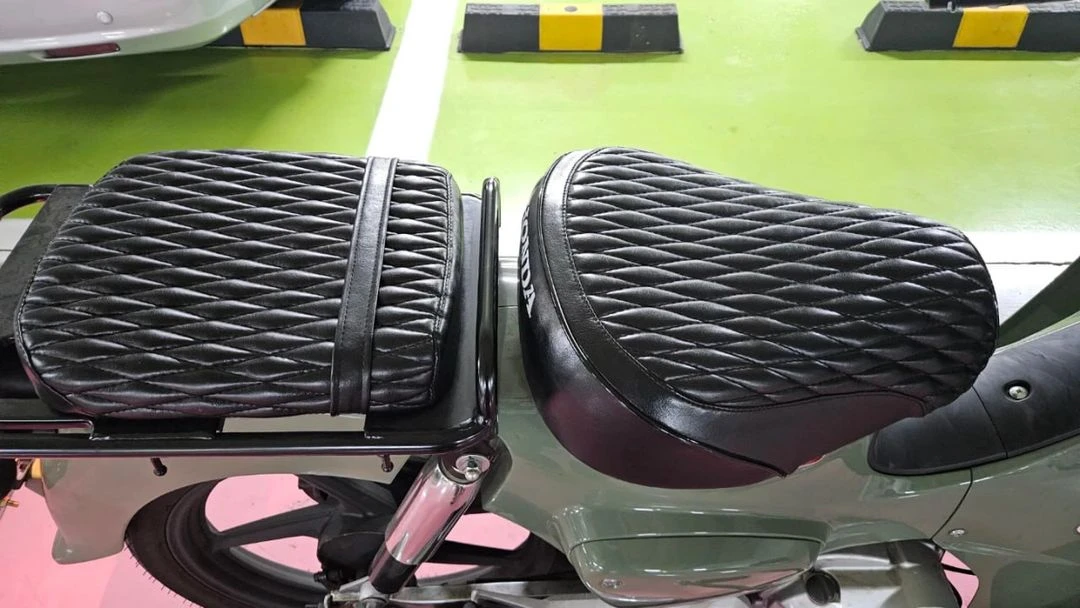 혼다 슈퍼커브 110cc 올리브그린 25년식 이미지