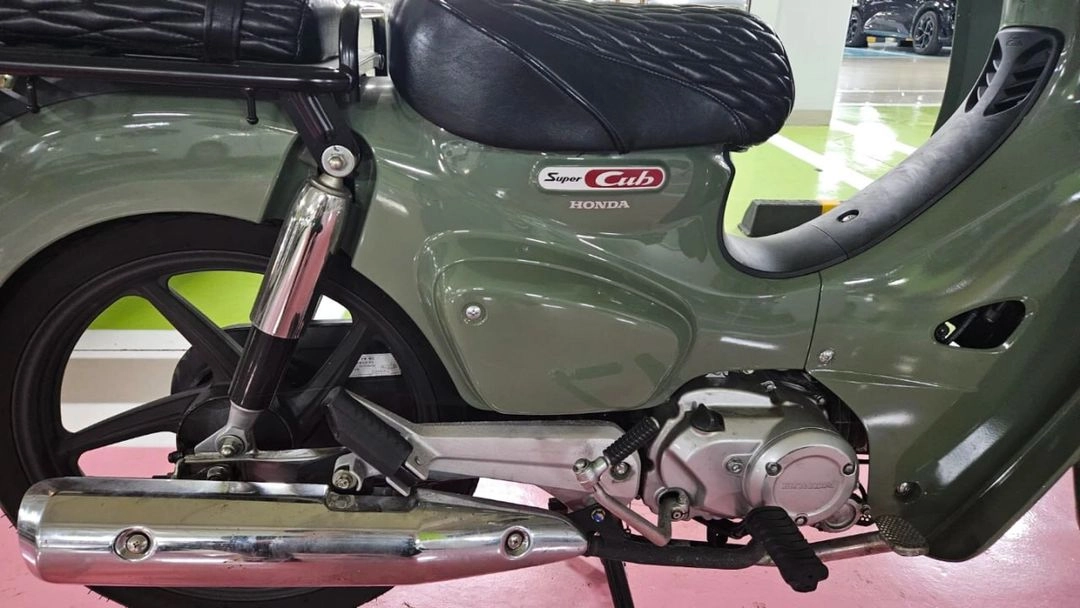 혼다 슈퍼커브 110cc 올리브그린 25년식 이미지