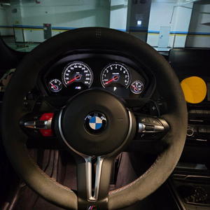 BMW M핸들 M4 CS 순정핸들 이미지