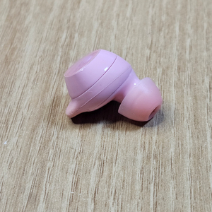 갤럭시 버즈플러스 핑크 왼쪽 SM-R175 이미지