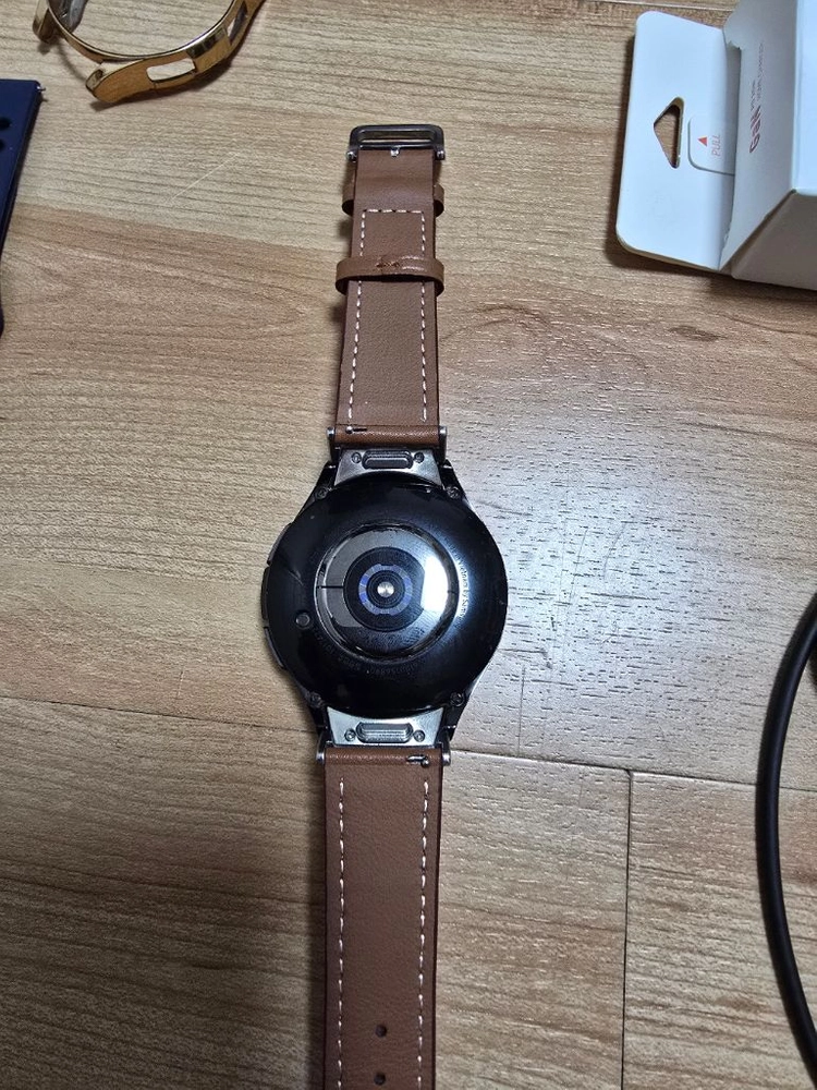 갤럭시 워치6 클래식 47mm 블랙 LTE버전. 이미지